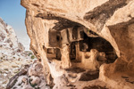 Turkey_2015 | , ancient caves carved into the sandstone at Hasankeyf
